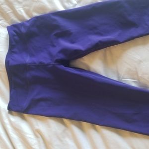 Fabletics Capri workout pants